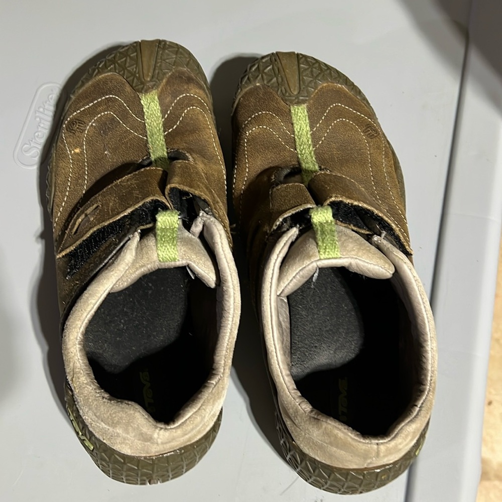 Teva comfy shoes